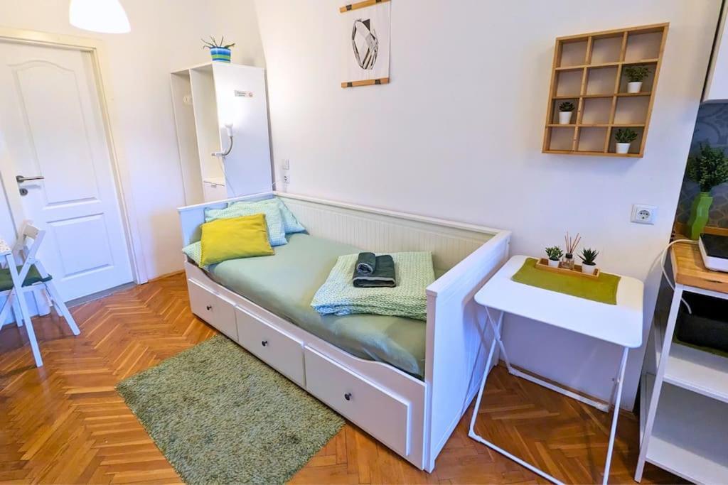 Cozy Ensuite Room In Zagreb Center 外观 照片